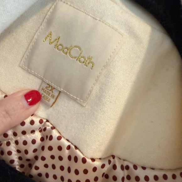 Modcloth Cream Vintage Style Coat with Black Buttons and Polka Dot Lining - Picture 6 of 6